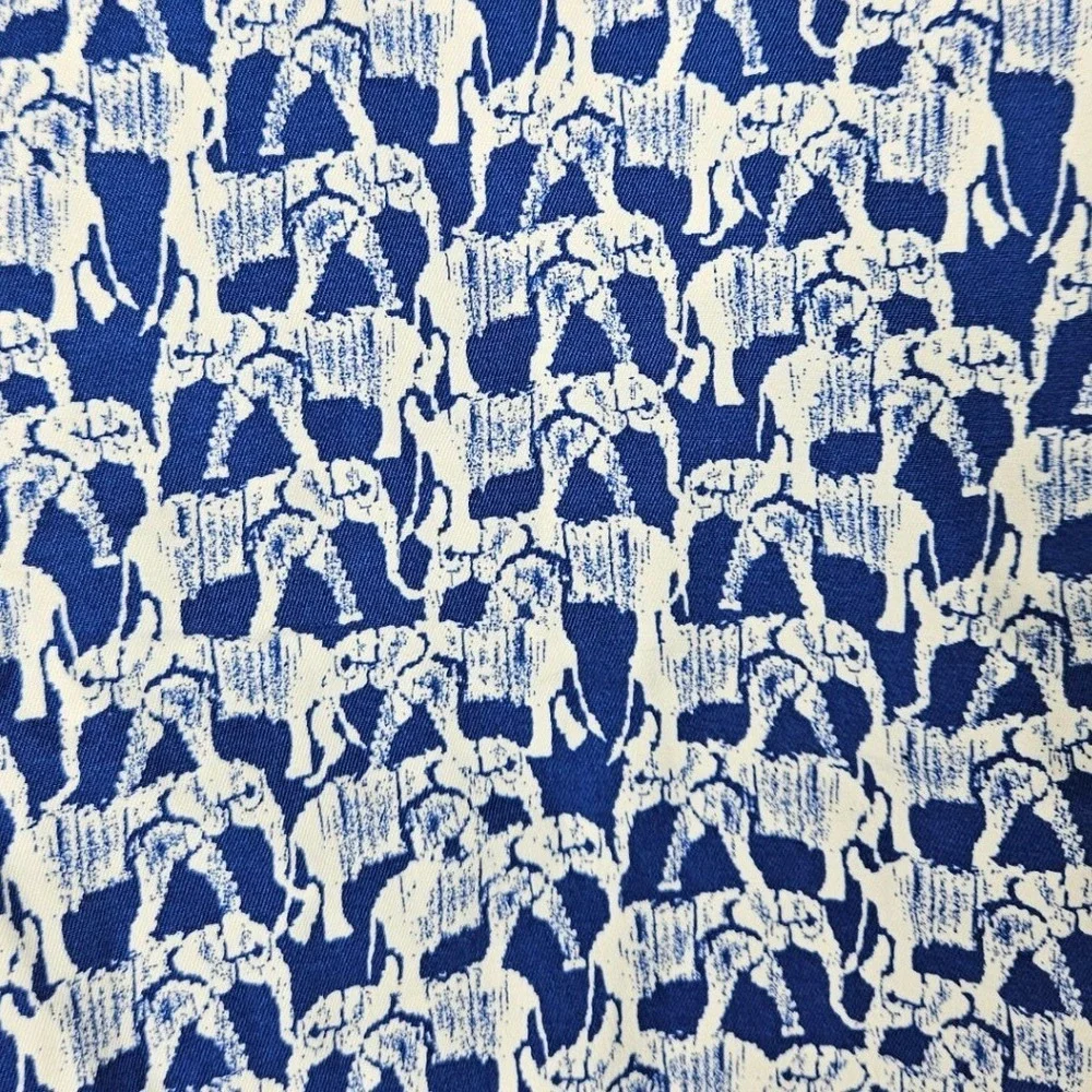 Talbots The Perfect Short Blue White Elephant Novelty Print Chino Shorts Size 12